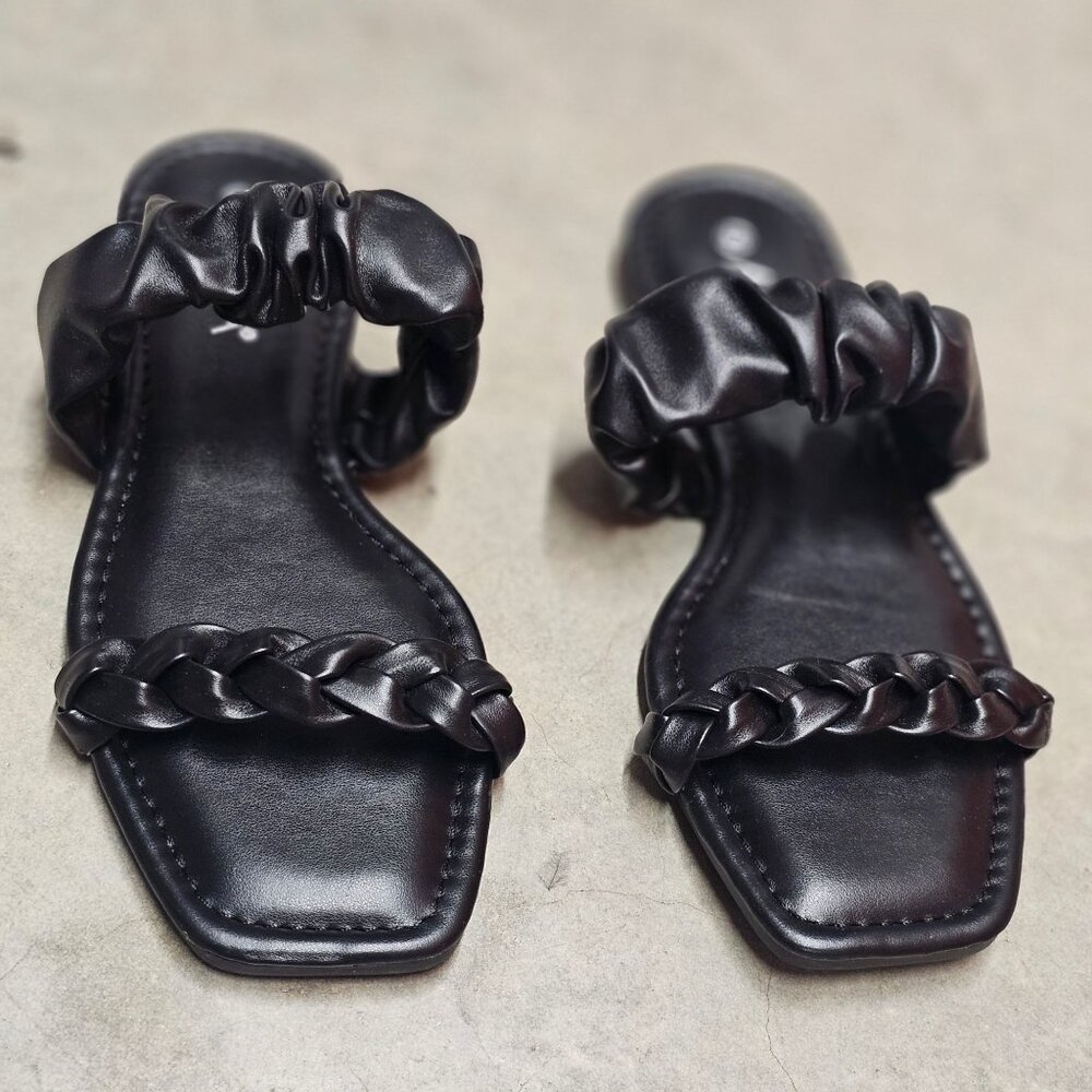 Black Square-Toe Sandals With Braided Strap & Ruched Detail